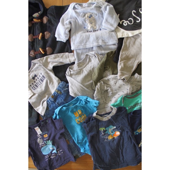 Boys (19 Piece) Preowned Bundle Lot  Snowsuit, Sweaters, Pants Cool Weather - Picture 3 of 4